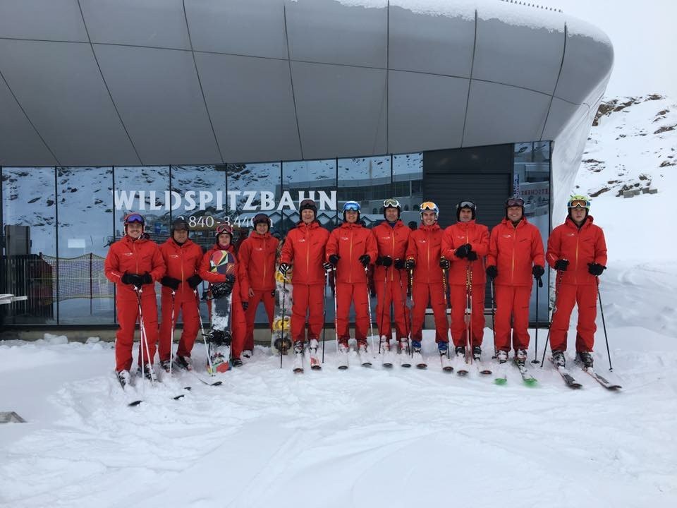 Team der DSV Ski- und Snowboardschule des Skiclub Nenningen